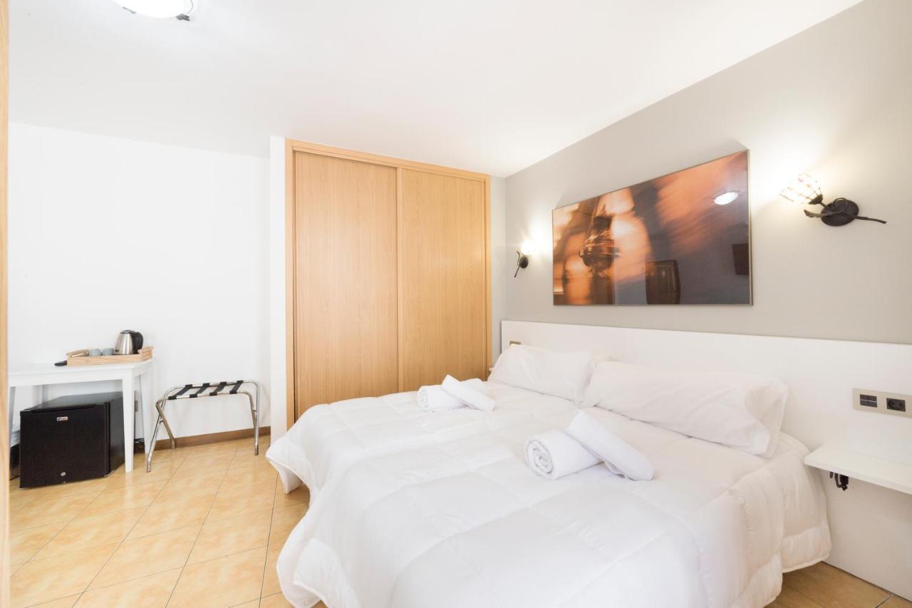Stellae Luscofusco Hotel Santiago de Compostela Bagian luar foto