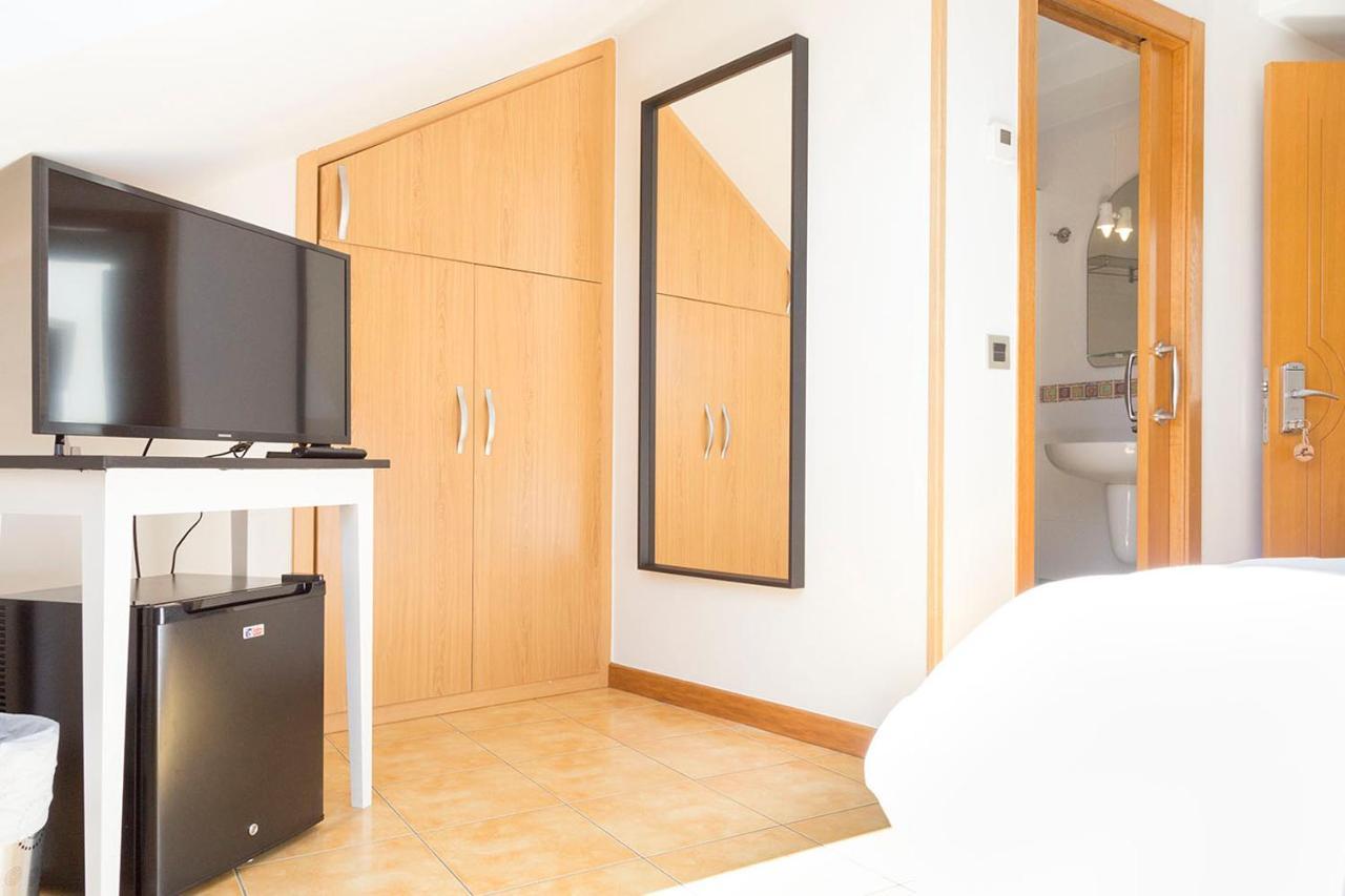 Stellae Luscofusco Hotel Santiago de Compostela Bagian luar foto