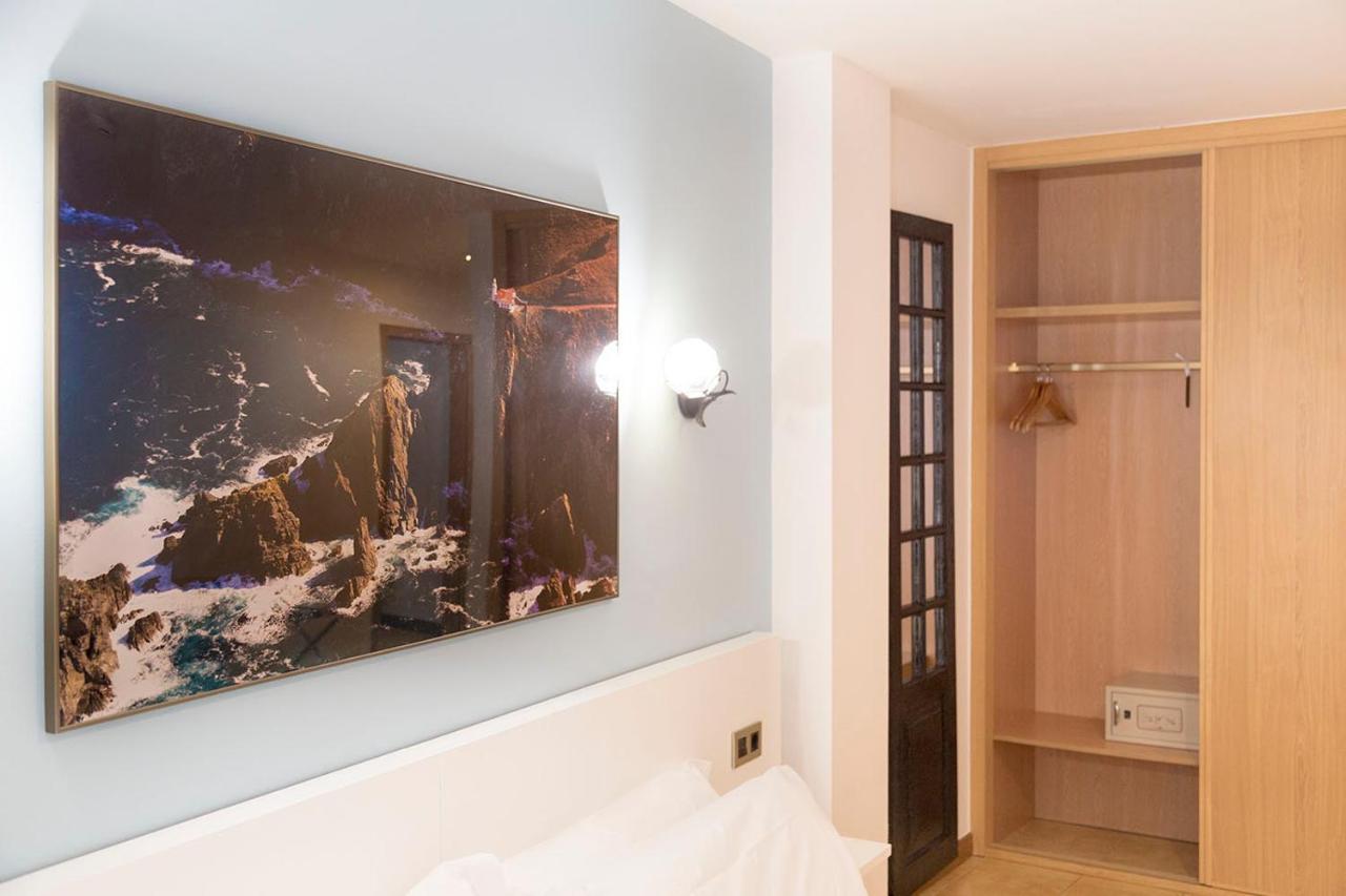 Stellae Luscofusco Hotel Santiago de Compostela Bagian luar foto