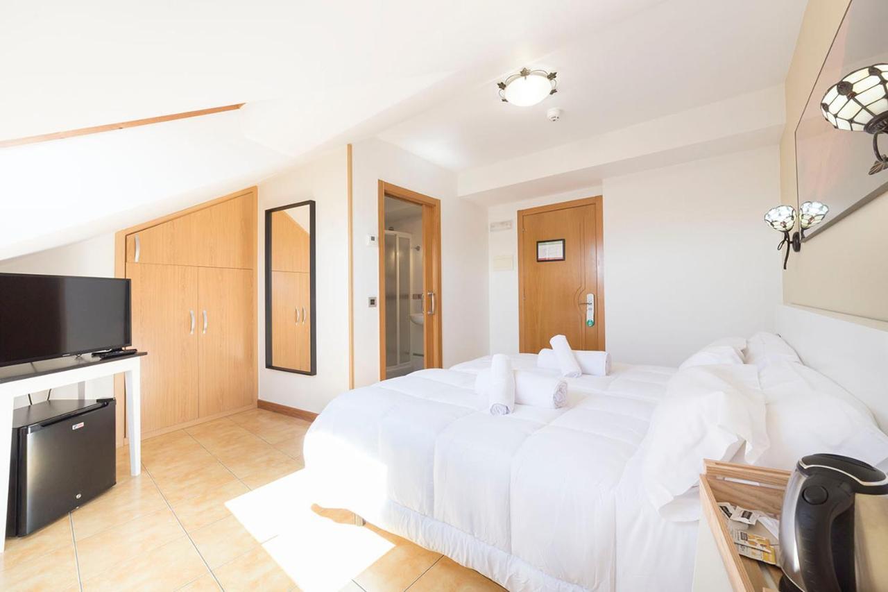 Stellae Luscofusco Hotel Santiago de Compostela Bagian luar foto