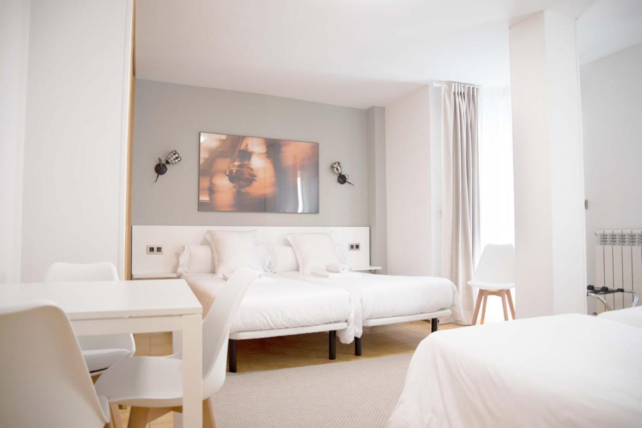 Stellae Luscofusco Hotel Santiago de Compostela Bagian luar foto