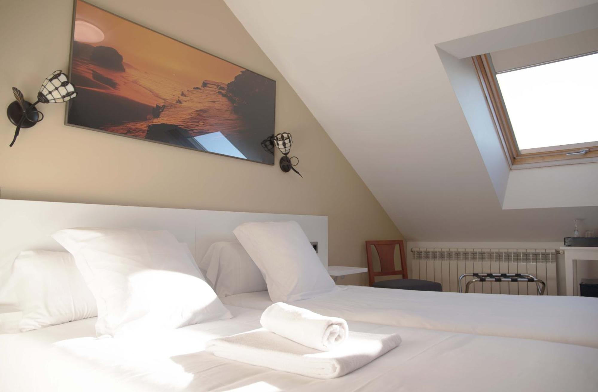 Stellae Luscofusco Hotel Santiago de Compostela Bagian luar foto