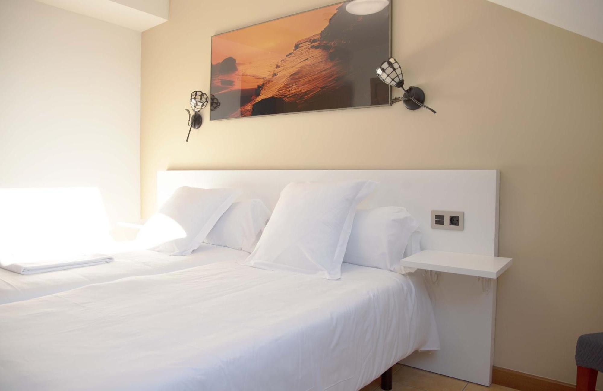 Stellae Luscofusco Hotel Santiago de Compostela Bagian luar foto