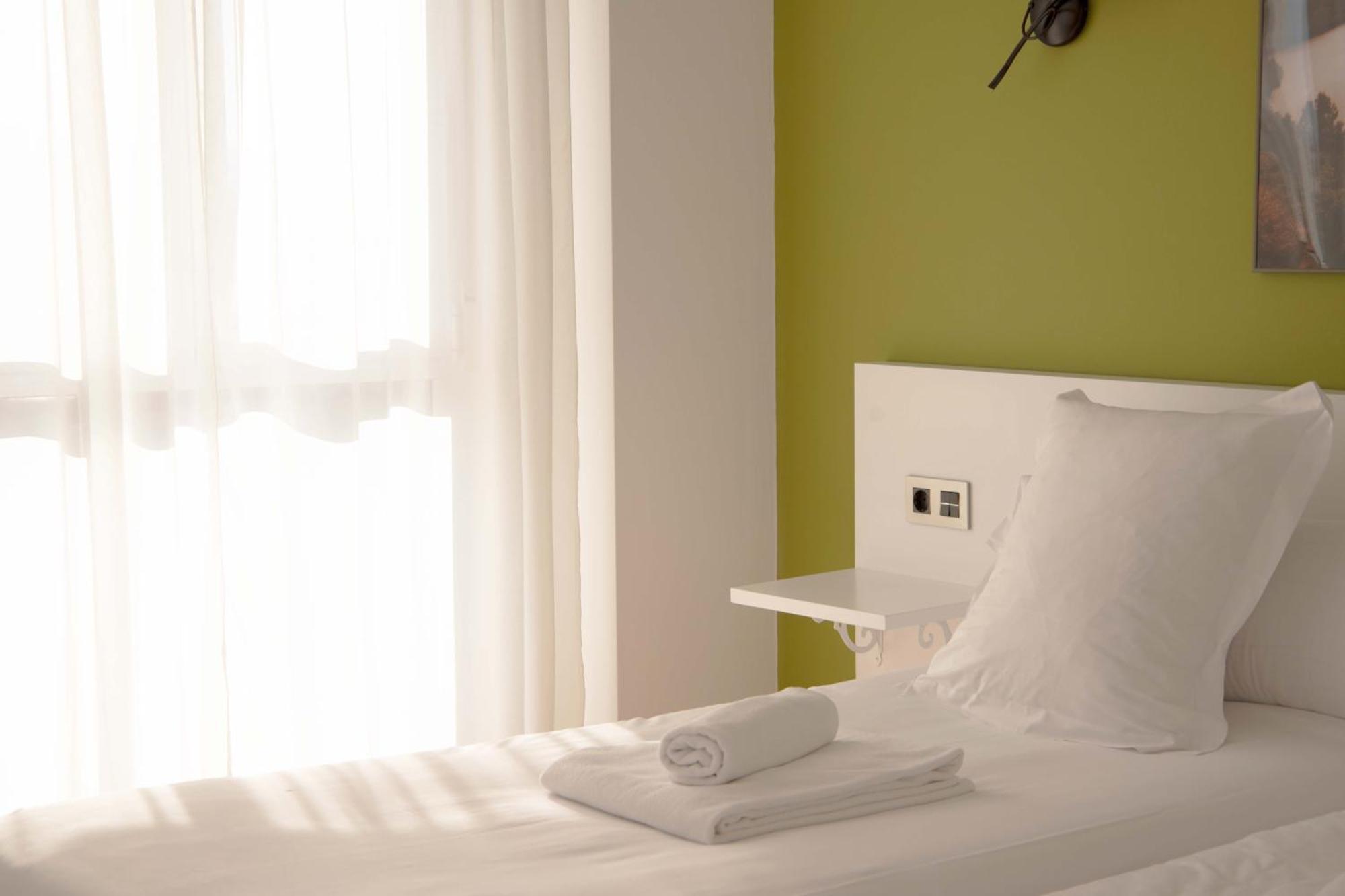 Stellae Luscofusco Hotel Santiago de Compostela Bagian luar foto